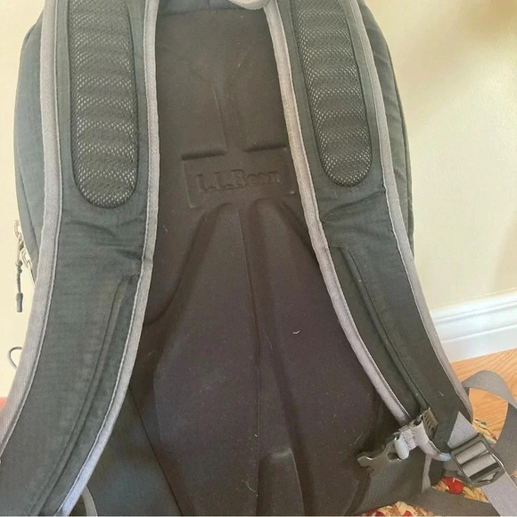 L.L.  Bean black backpack - Picture 11 of 12